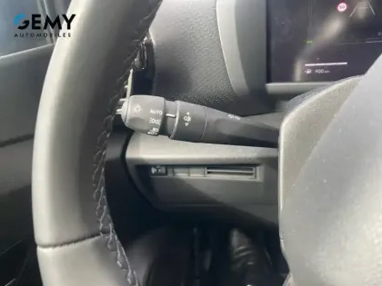 Photo 12 Citroën C4  Hybride 145 e-DCS6