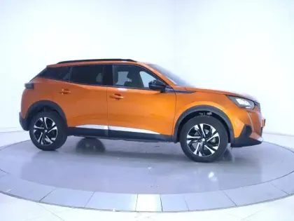 Photo 92 Peugeot 2008  BlueHDi 130 S&S EAT8