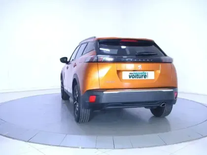 Photo 95 Peugeot 2008  BlueHDi 130 S&S EAT8