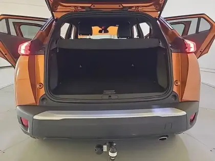 Photo 19 Peugeot 2008  BlueHDi 130 S&S EAT8