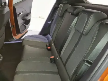 Photo 6 Peugeot 2008  BlueHDi 130 S&S EAT8