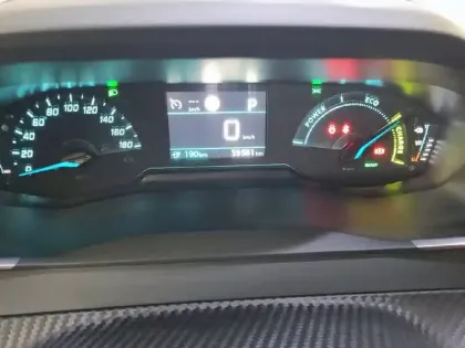 Photo 9 Peugeot 208  Electrique 50 kWh 136ch