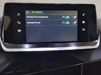 Photo 20 Peugeot 208  Electrique 50 kWh 136ch