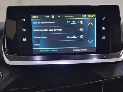 Photo 18 Peugeot 208  Electrique 50 kWh 136ch