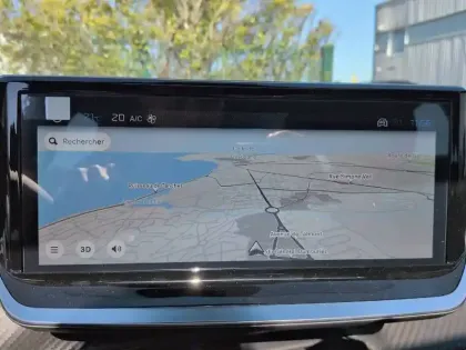 Photo 42 Peugeot 2008  Hybrid 145 e-DCS6