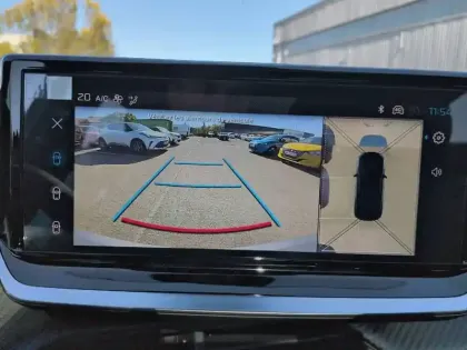 Photo 37 Peugeot 2008  Hybrid 145 e-DCS6