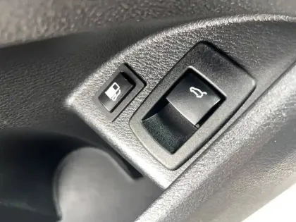 Photo 97 BMW X1  xDrive 25e 220 ch BVA6