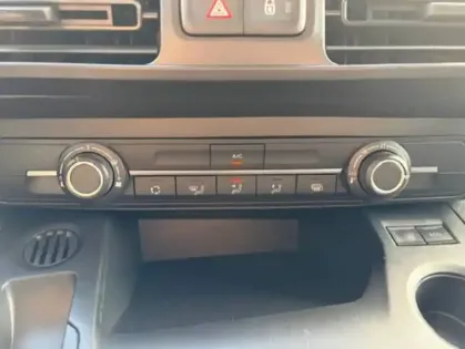 Photo 19 Peugeot Partner  FOURGON STANDARD 650 KG BLUEHDI 130 S&S EAT8