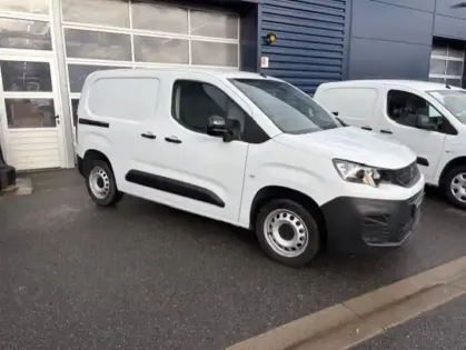 Photo 2 Peugeot Partner  FOURGON STANDARD 650 KG BLUEHDI 130 S&S EAT8