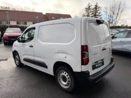 Photo 6 Peugeot Partner  FOURGON STANDARD 650 KG BLUEHDI 130 S&S EAT8