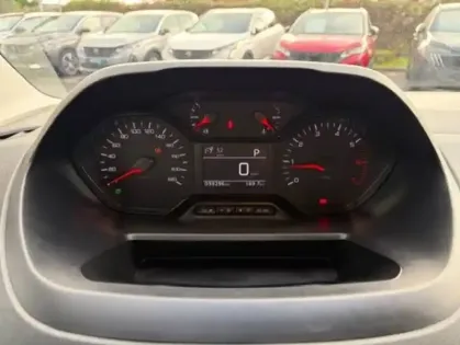 Photo 13 Peugeot Partner  FOURGON STANDARD 650 KG BLUEHDI 130 S&S EAT8