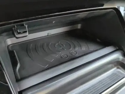 Photo 42 Peugeot 2008  Hybrid 145 e-DCS6