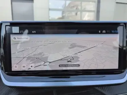 Photo 40 Peugeot 2008  Hybrid 145 e-DCS6