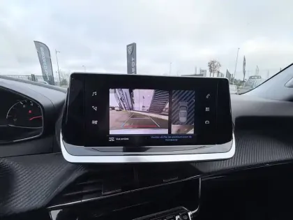 Photo 9 Peugeot 2008  PureTech 130 S&S BVM6