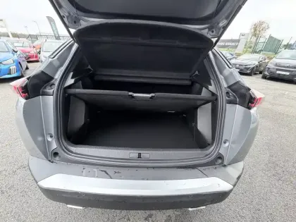 Photo 13 Peugeot 2008  PureTech 130 S&S BVM6