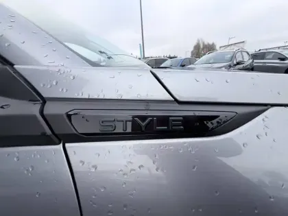 Photo 43 Peugeot 2008  PureTech 130 S&S BVM6