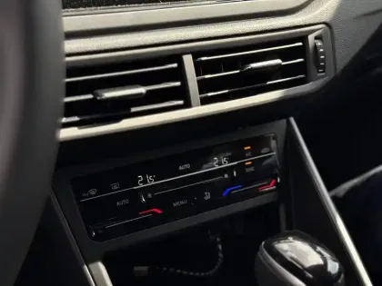 Photo 58 Volkswagen Taigo  1.0 TSI 116 DSG7