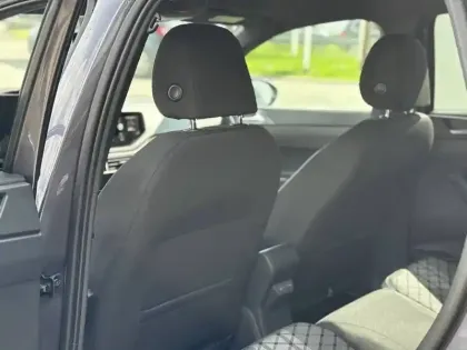 Photo 11 Volkswagen Taigo  1.0 TSI 116 DSG7