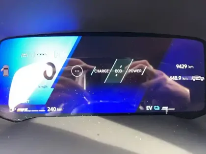 Photo 14 Renault Symbioz  E-Tech full hybrid 145