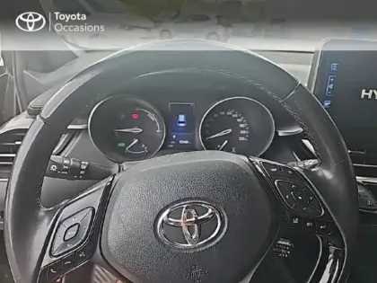 Photo 8 Toyota C-HR  122h Dynamic 2WD E-CVT