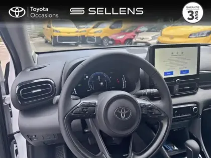 Photo 12 Toyota Yaris  116h Design 5p MY25