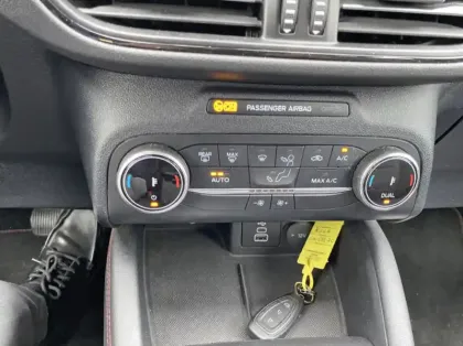 Photo 4 Ford Kuga 2.5 Duratec 190ch FHEV E85 ST-Line BVA