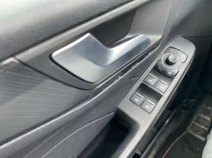 Photo 5 Ford Kuga 2.5 Duratec 190ch FHEV E85 ST-Line BVA