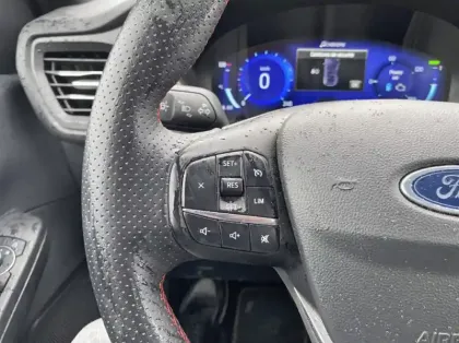 Photo 15 Ford Kuga 2.5 Duratec 190ch FHEV E85 ST-Line BVA