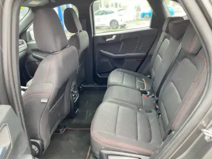 Photo 8 Ford Kuga 2.5 Duratec 190ch FHEV E85 ST-Line BVA