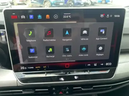 Photo 37 Volkswagen Golf  1.5 eHybrid 204 DSG6