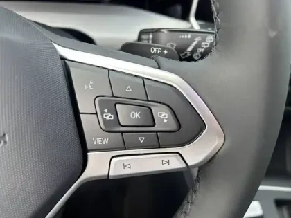 Photo 36 Volkswagen Golf  1.5 eHybrid 204 DSG6