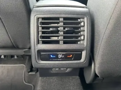 Photo 29 Volkswagen Golf  1.5 eHybrid 204 DSG6