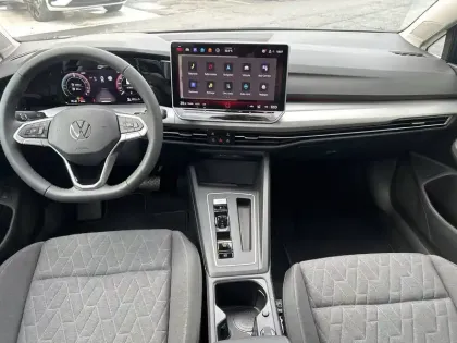 Photo 38 Volkswagen Golf  1.5 eHybrid 204 DSG6