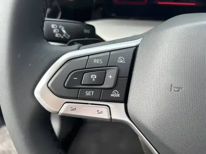 Photo 35 Volkswagen Golf  1.5 eHybrid 204 DSG6