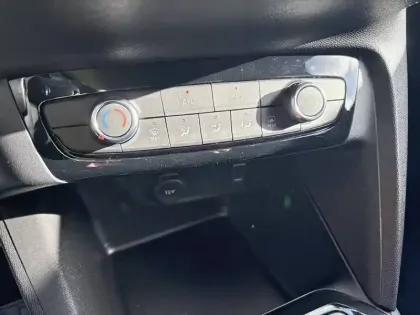 Photo 14 Opel Corsa  1.2 Turbo Hybrid 110 ch e-DCT6