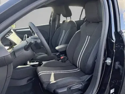 Photo 10 Opel Corsa  1.2 Turbo Hybrid 110 ch e-DCT6