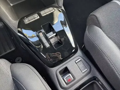 Photo 13 Opel Corsa  1.2 Turbo Hybrid 110 ch e-DCT6