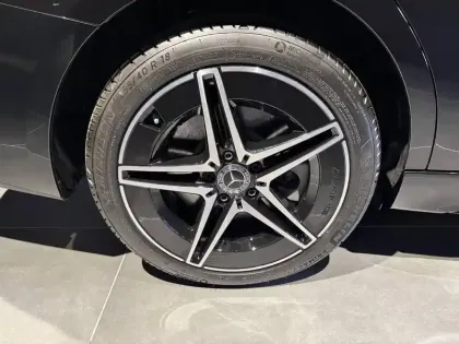 Photo 40 Mercedes Classe C  300 e