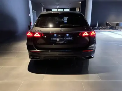 Photo 17 Mercedes Classe E  Break 300 e Hybrid EQ 9G-Tronic