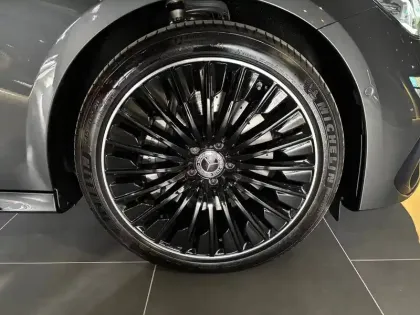 Photo 16 Mercedes Classe E  Break 300 e Hybrid EQ 9G-Tronic