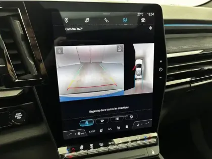 Photo 19 Renault Austral  E-Tech hybrid 200