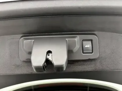 Photo 21 Renault Austral  E-Tech hybrid 200