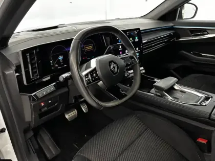 Photo 9 Renault Austral  E-Tech hybrid 200