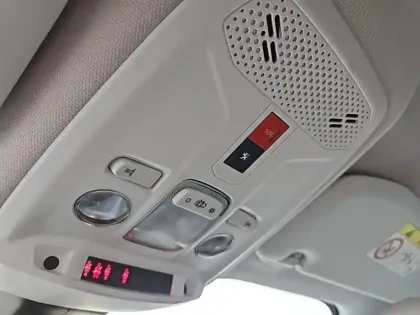 Photo 17 Peugeot 2008  PureTech 130 S&S EAT8