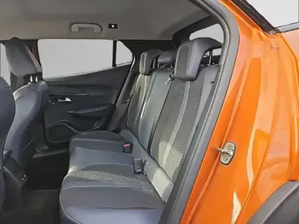 Photo 11 Peugeot 2008  PureTech 130 S&S EAT8