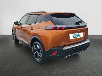 Photo 6 Peugeot 2008  PureTech 130 S&S EAT8