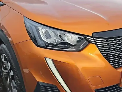 Photo 15 Peugeot 2008  PureTech 130 S&S EAT8