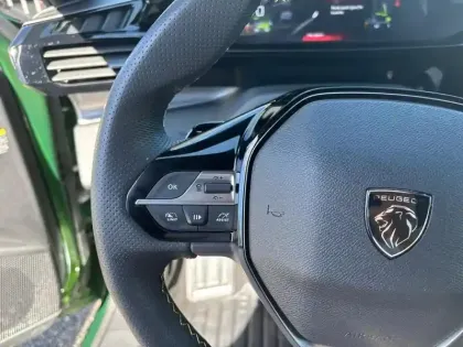 Photo 18 Peugeot 308  BlueHDi 130ch S&S EAT8 GT