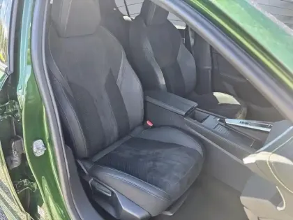 Photo 8 Peugeot 308  BlueHDi 130ch S&S EAT8 GT