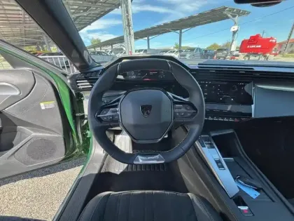 Photo 11 Peugeot 308  BlueHDi 130ch S&S EAT8 GT